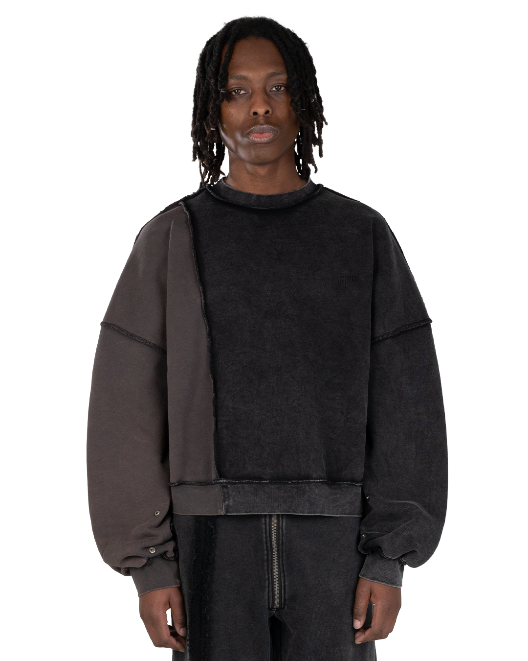 CLEAVE SWEATER - GREY