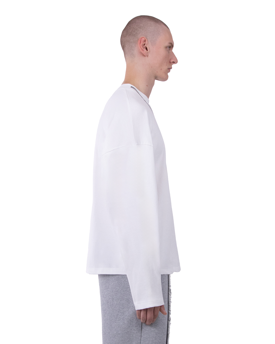 STRING LONGSLEEVE