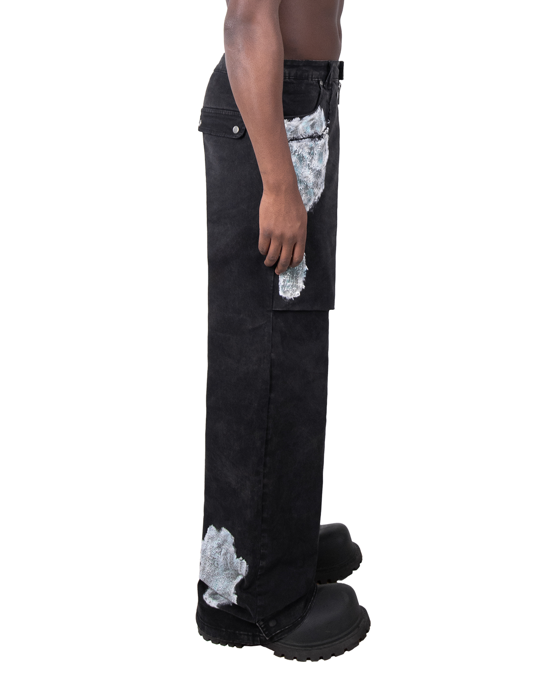 MOLD PANTS