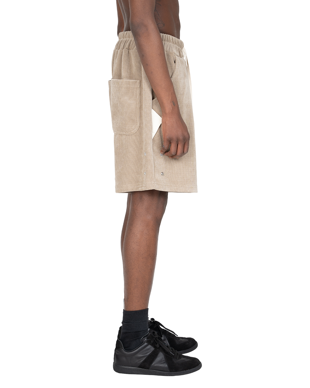 LANIK SHORTS - BEIGE